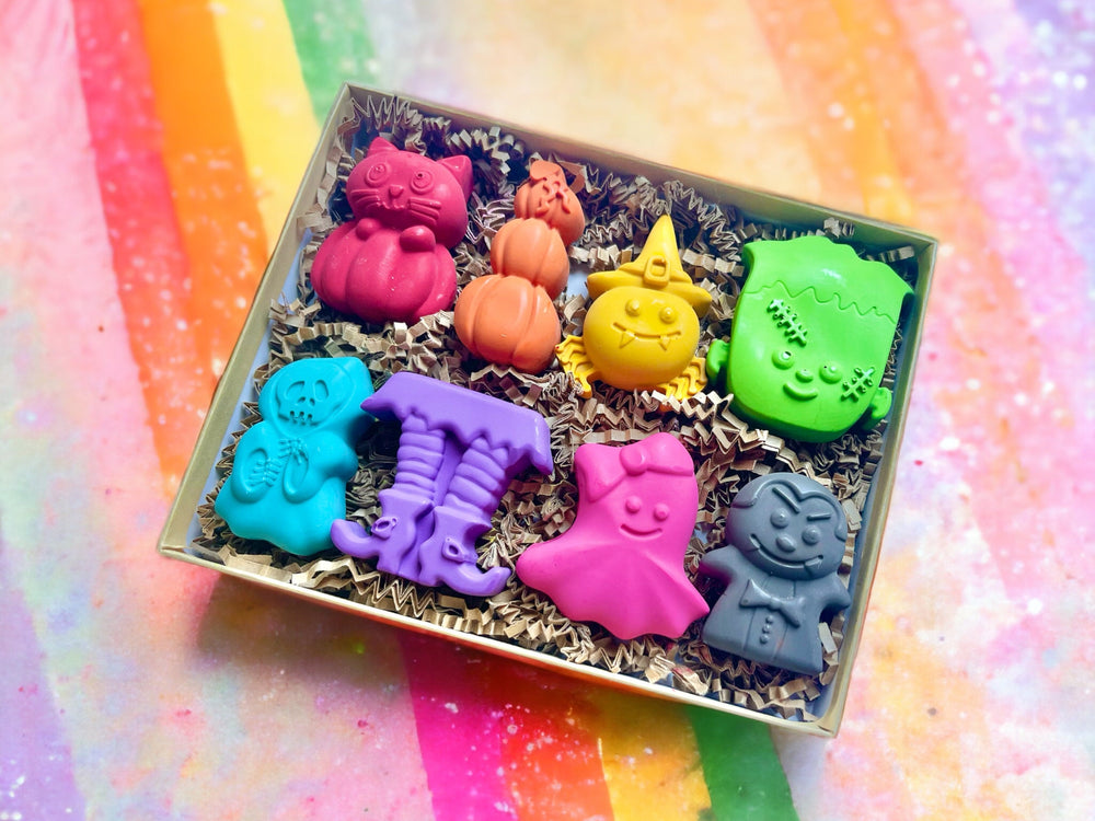 Halloween Crayons - Kids Halloween Gifts - Halloween Kids Gifts - Halloween Gifts for Kids - Boo Basket Stuffer - Halloween Party Favors