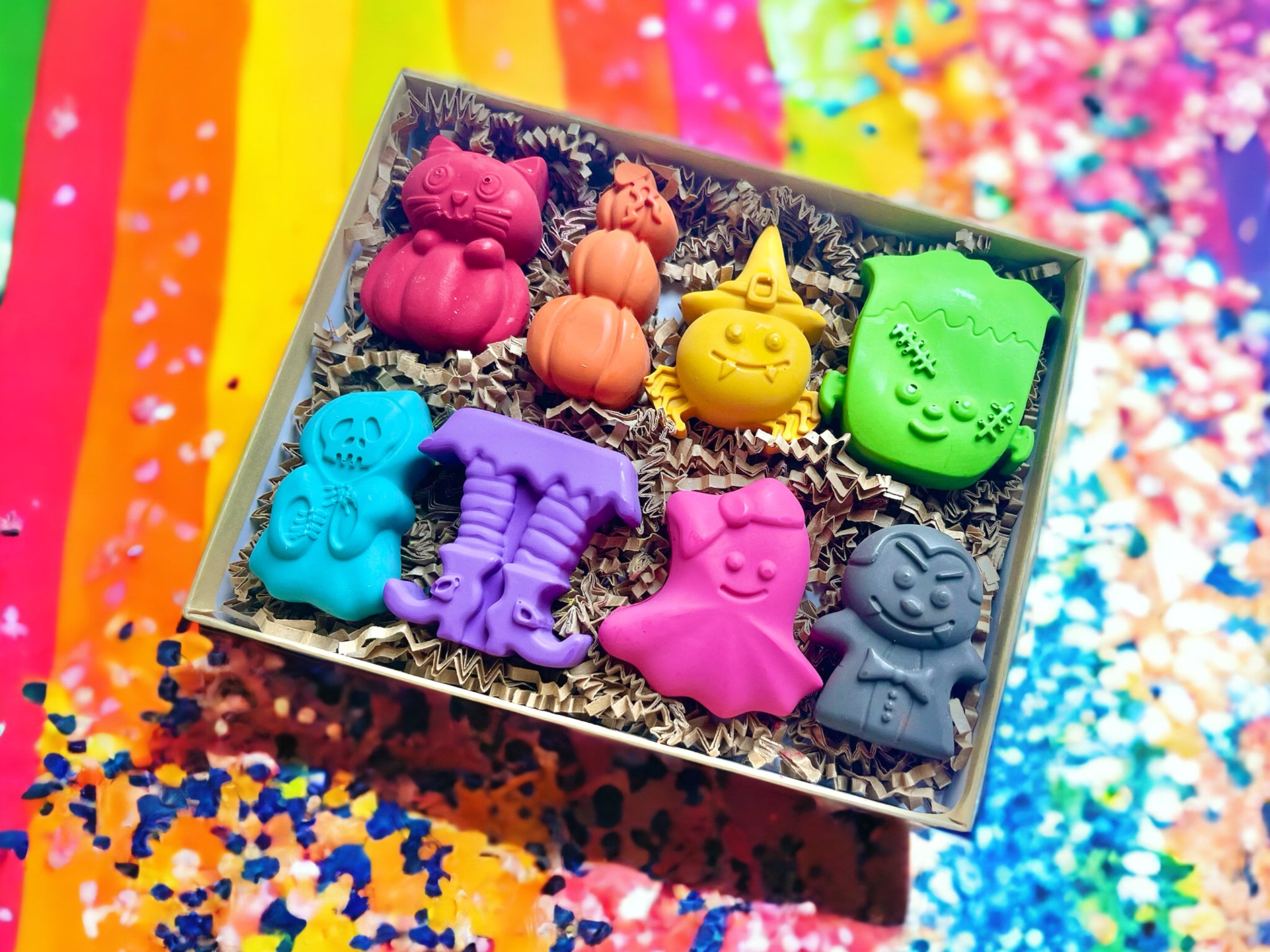 Halloween Crayons - Kids Halloween Gifts - Halloween Kids Gifts - Halloween Gifts for Kids - Boo Basket Stuffer - Halloween Party Favors