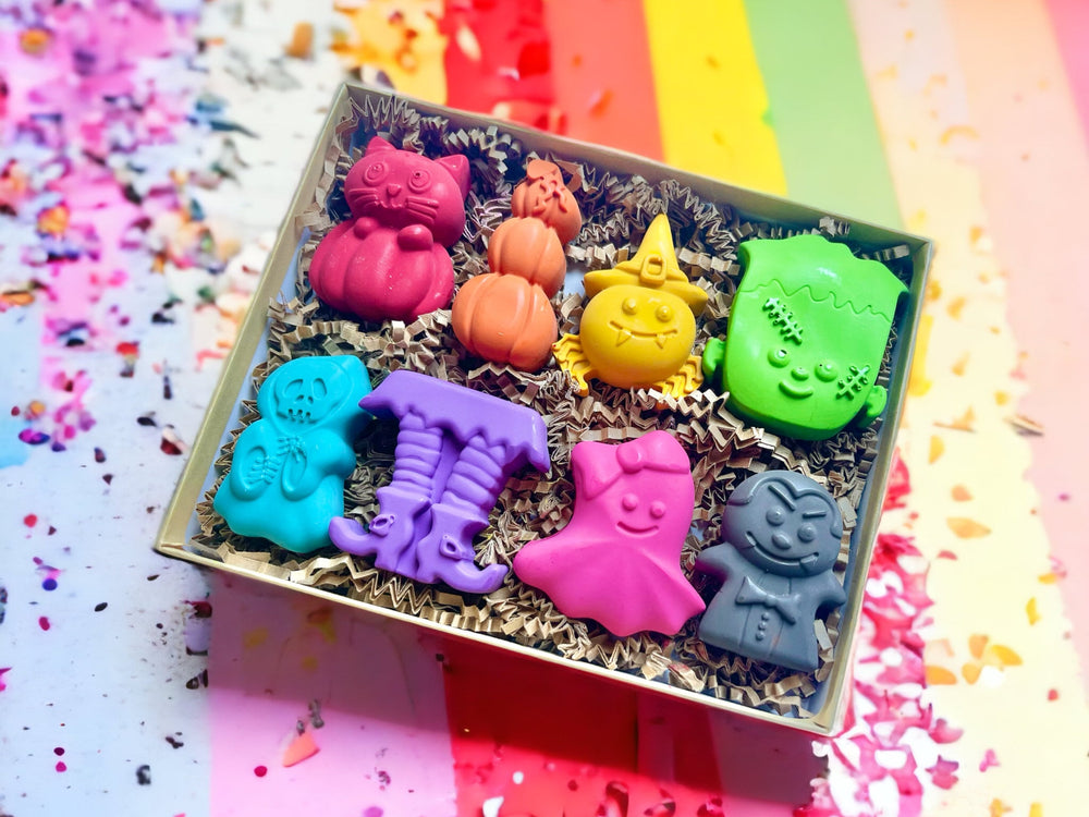 Halloween Crayons - Kids Halloween Gifts - Halloween Kids Gifts - Halloween Gifts for Kids - Boo Basket Stuffer - Halloween Party Favors