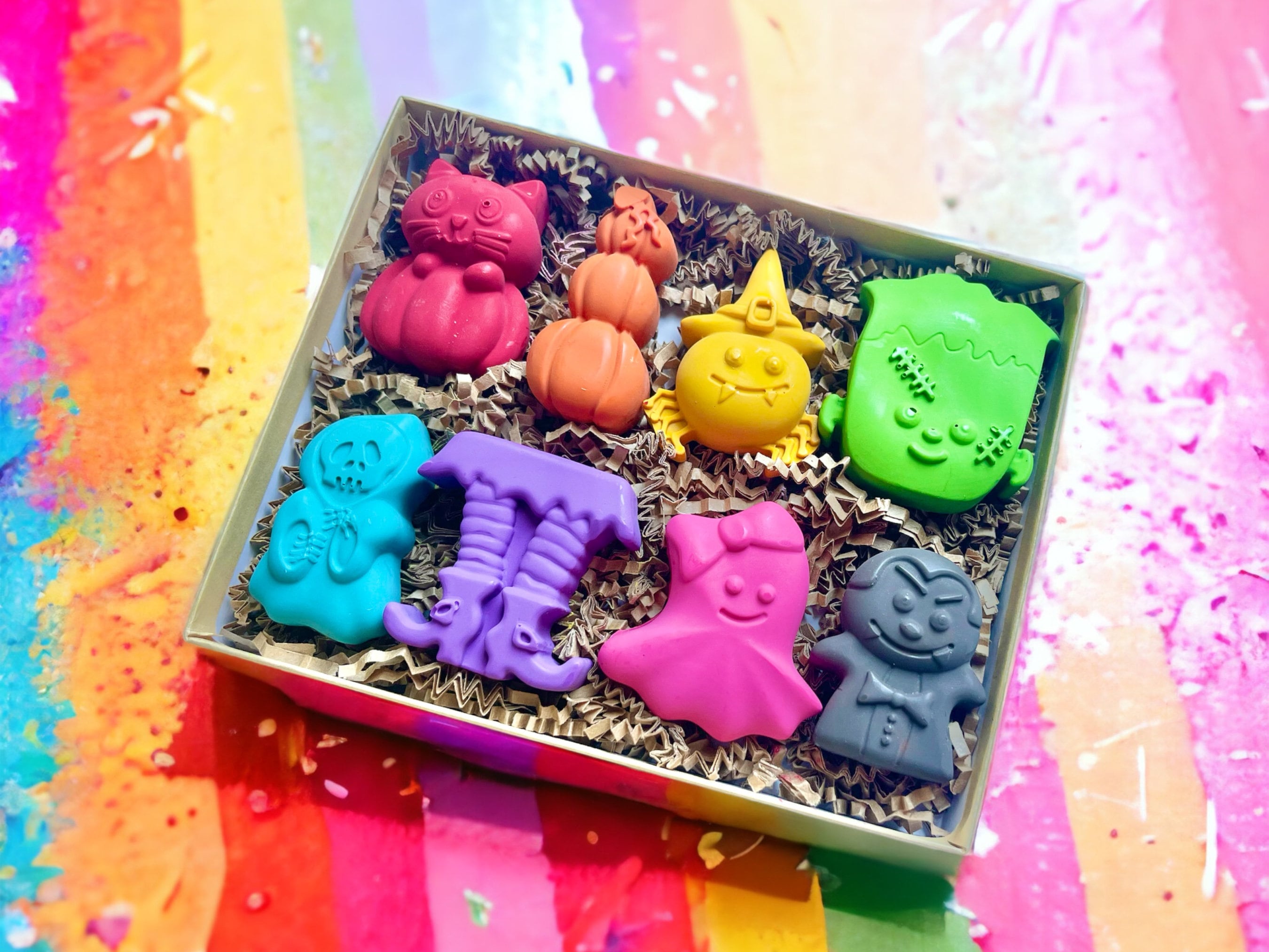 Halloween Crayons - Kids Halloween Gifts - Halloween Kids Gifts - Halloween Gifts for Kids - Boo Basket Stuffer - Halloween Party Favors