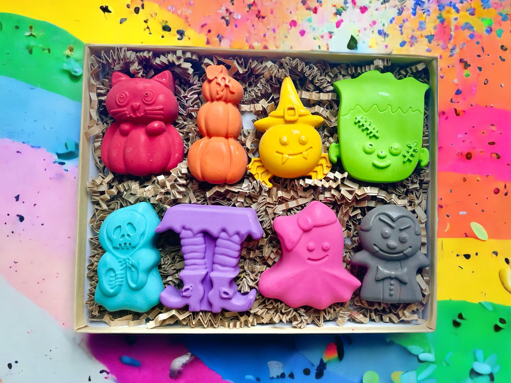 Halloween Crayons - Kids Halloween Gifts - Halloween Kids Gifts - Halloween Gifts for Kids - Boo Basket Stuffer - Halloween Party Favors